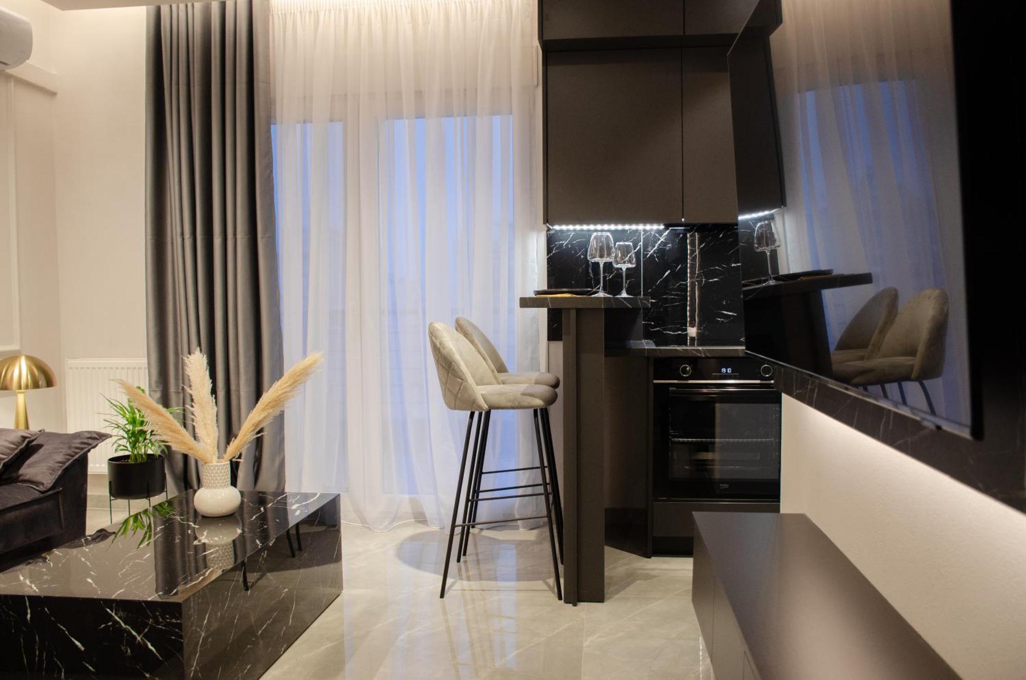 Royal Luxury Apartment